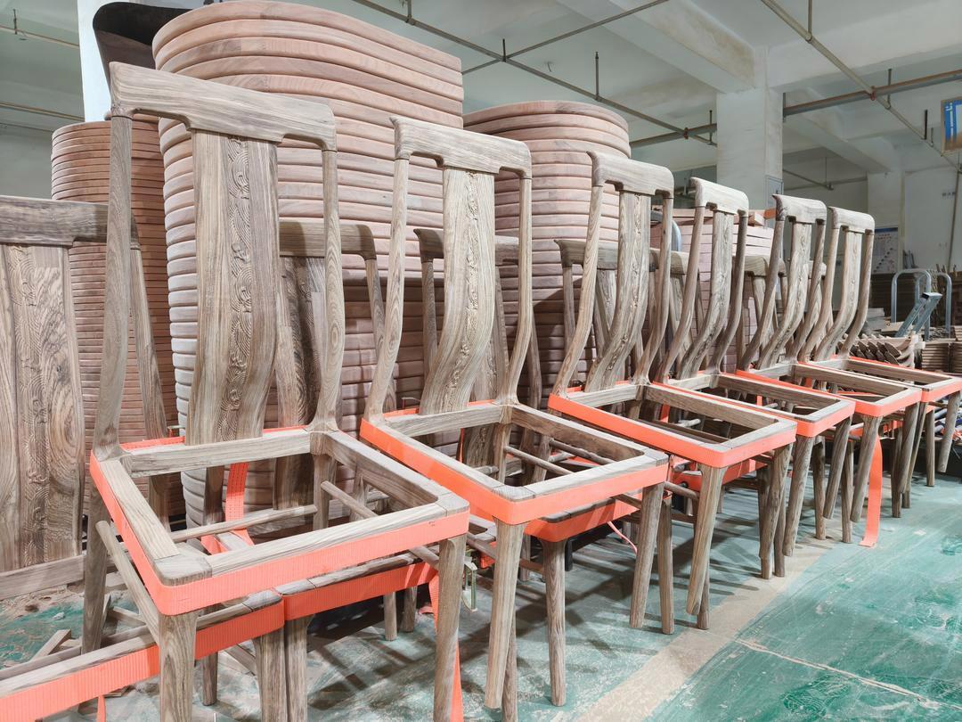 椅山东这个“实木家具之乡”决定换个活法pg电子免费模拟器游戏承包北方一半餐桌(图1) 椅山东这个“实木家具之乡”决定换个活法pg电子免费模拟器游戏承包北方一半餐桌(图1)